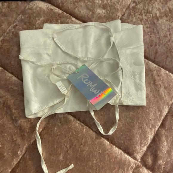 Crop tops - Picture 5 of 6